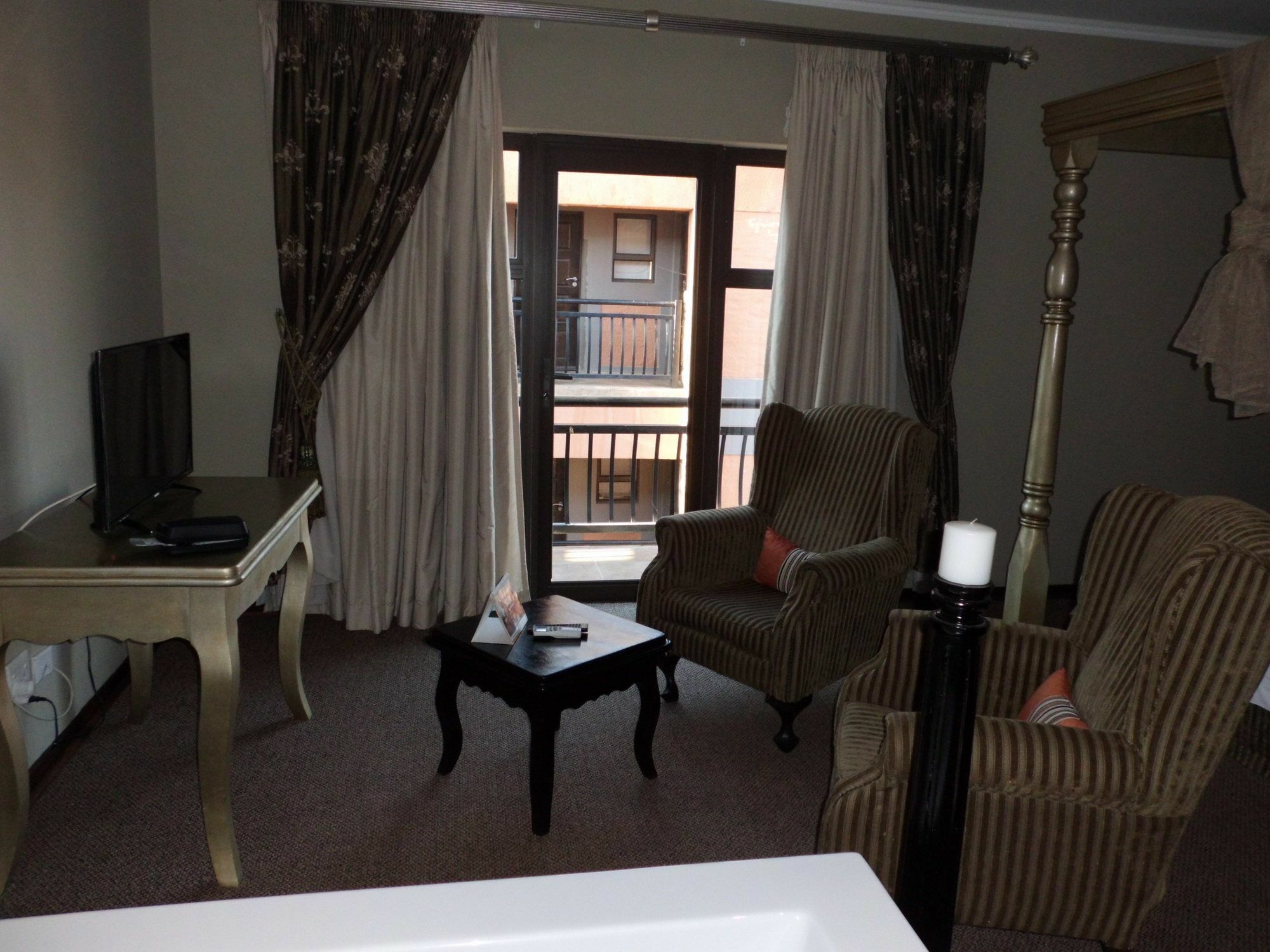 בלומפונטייין Bains Lodge מראה חיצוני תמונה